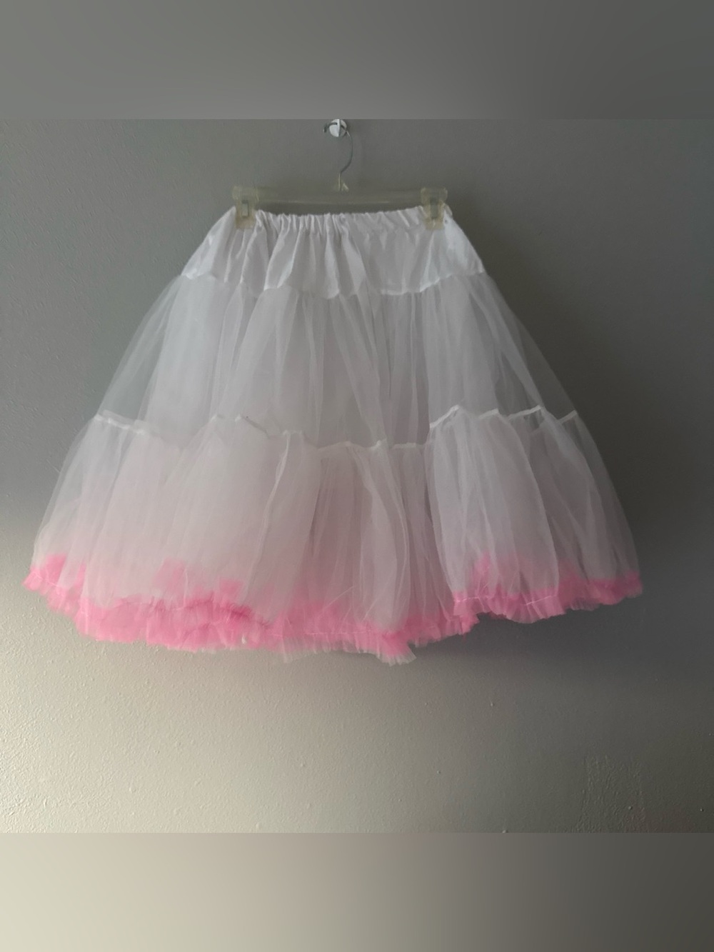 Luminous, white and pink crinoline skirt